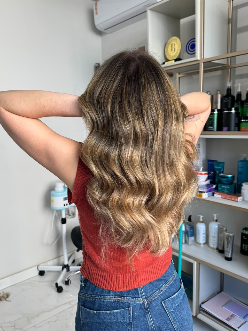 Coloração e Mechas Casa Aura